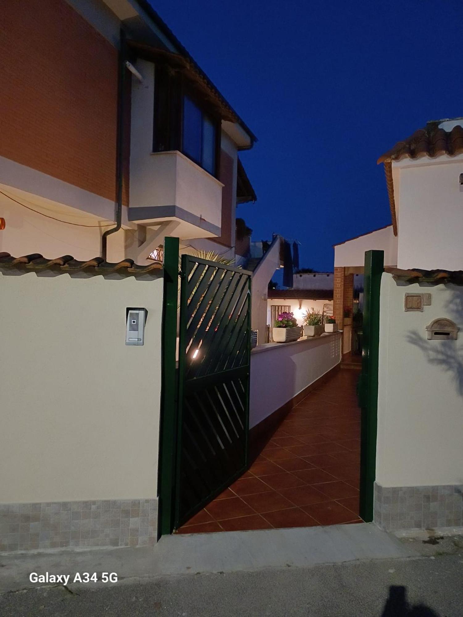 Civico18 Apartment Fiumicino Exterior photo